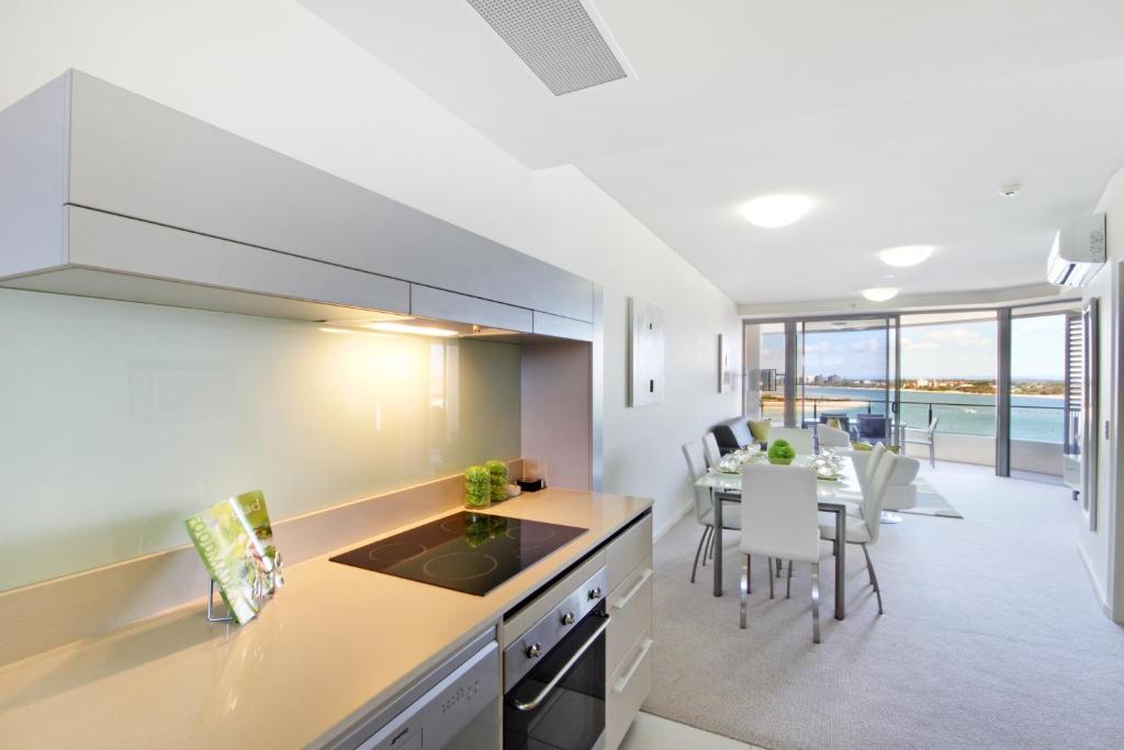 Monaco Caloundra Aparthotel Kamer foto