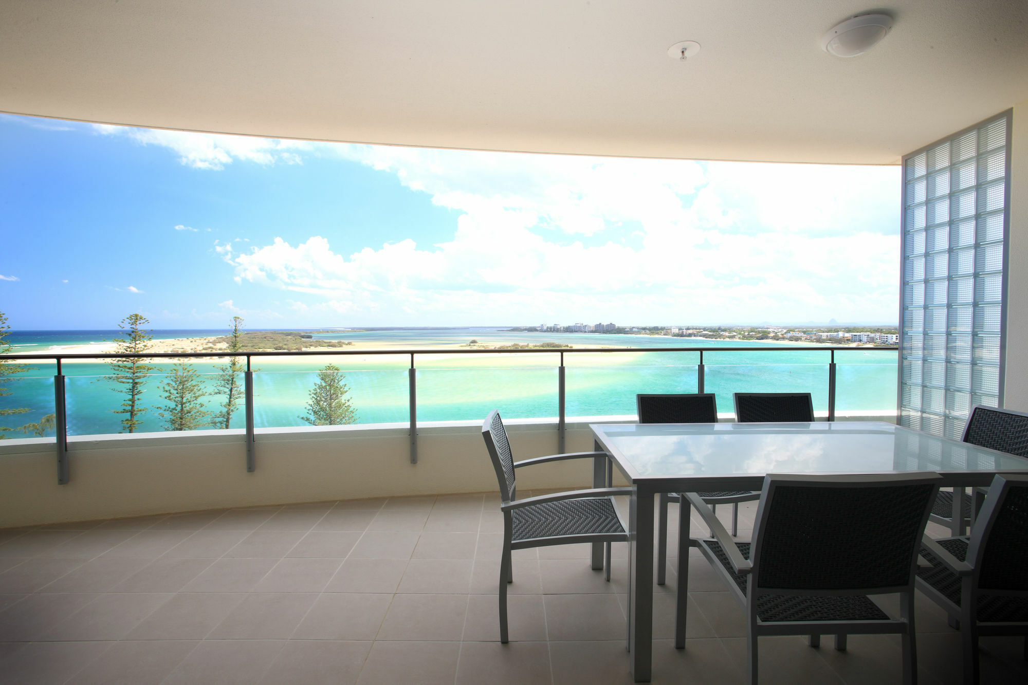 Monaco Caloundra Aparthotel Buitenkant foto